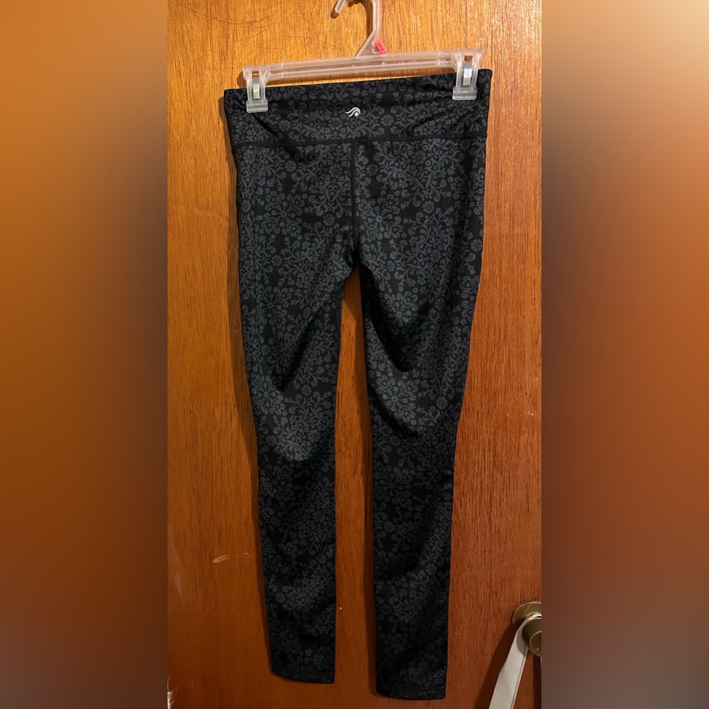 ❤️ Women’s black with design leggings.